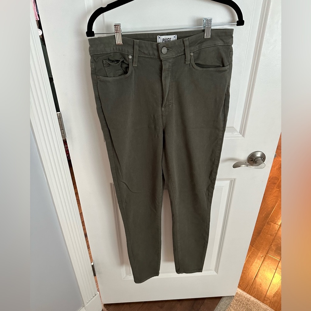 PAIGE NWOT SZ 31 Jeans